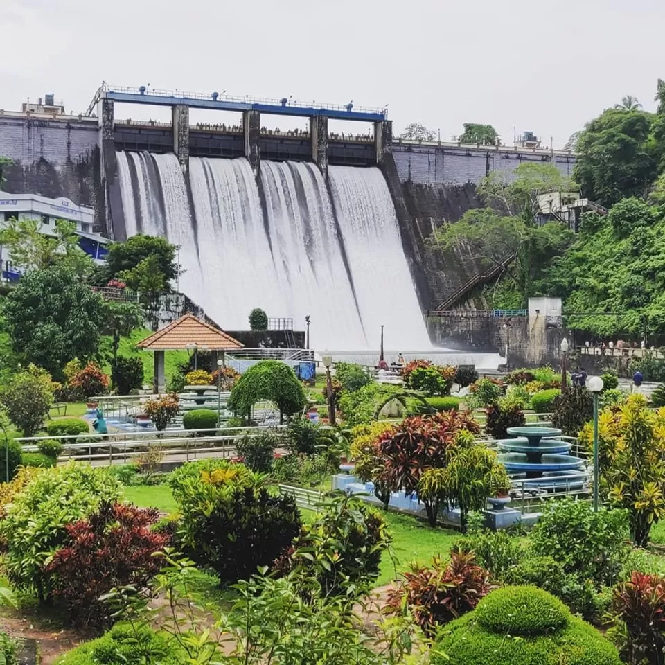 Photo of Peechi Dam, Peechi, Kerala, India by Iswarya Sudhakaran