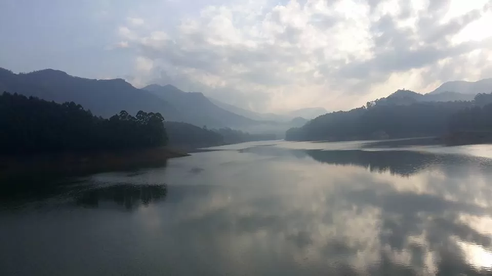 Photo of Munnar Hill Station, Munnar - Top Station Highway, Kannan Devan Hills, Kerala, India by Iswarya Sudhakaran