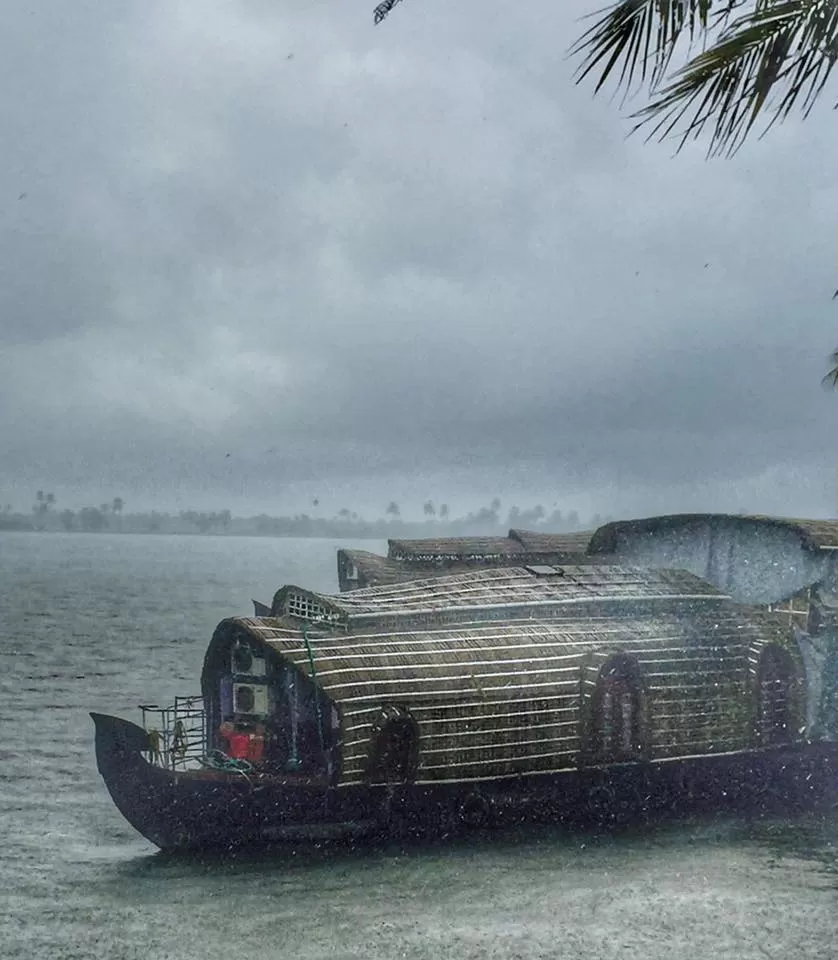 Photo of Houseboat Alappuzha, Finishing Point Road, Punnamada, Finishing Point, Alappuzha, Kerala, India by Iswarya Sudhakaran