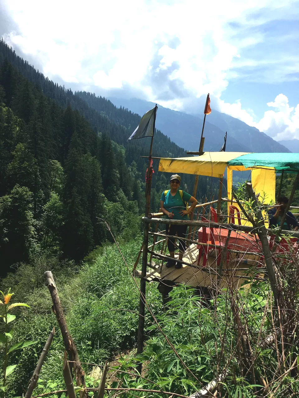 Photo of kheerganga Trek Milestone 1, Sosan, Himachal Pradesh, India by Ruchi Tandon Mandlay