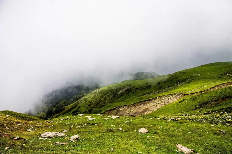 Photo of Subtracting humans, Adding mountains - How I trekked to Bhrigu Lake In 1 Day & Descended In Darkness by Shashank Sinha