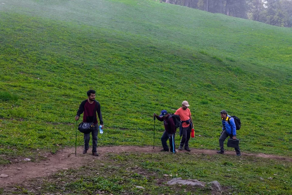 Photo of Subtracting humans, Adding mountains - How I trekked to Bhrigu Lake In 1 Day & Descended In Darkness by Shashank Sinha