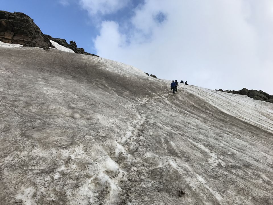 Photo of Subtracting humans, Adding mountains - How I trekked to Bhrigu Lake In 1 Day & Descended In Darkness by Shashank Sinha