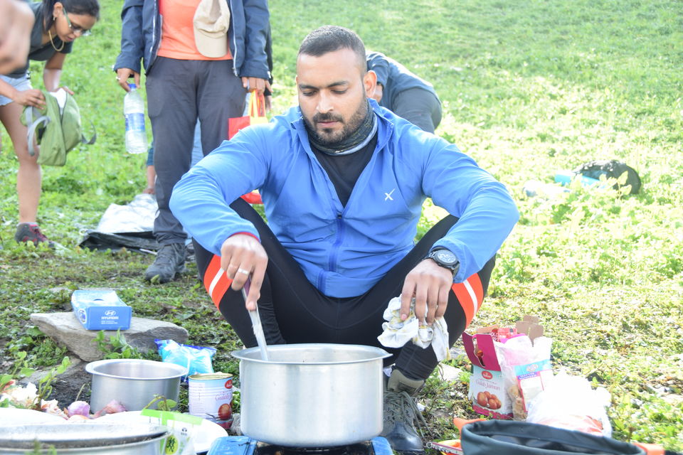 Photo of Subtracting humans, Adding mountains - How I trekked to Bhrigu Lake In 1 Day & Descended In Darkness by Shashank Sinha