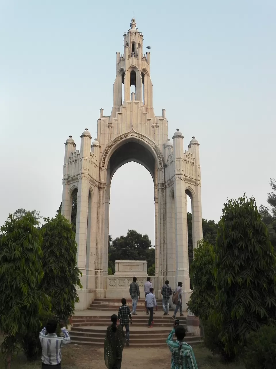 Photo of Victoria Memorial, Panna Lal Road, George Town, Allahabad, Uttar Pradesh, India by Jaiveer Yadav