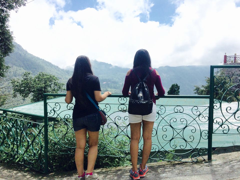 Photo of Wandering in the Himalayas with my girlfriends:) 2/5 by Dolly Shukla