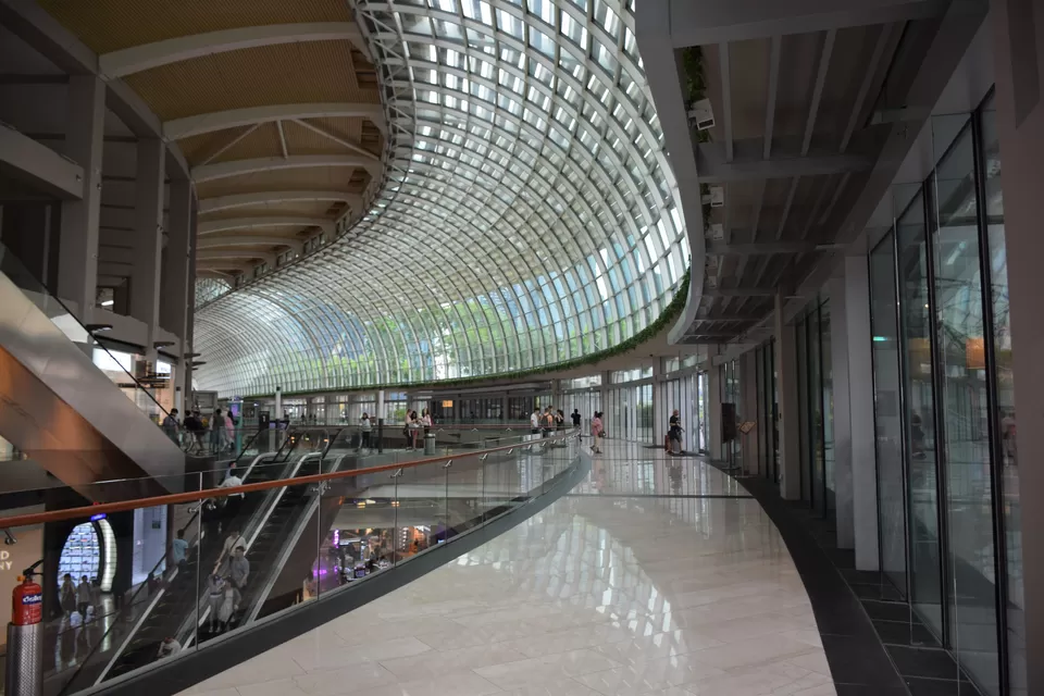 Photo of Bayfront Avenue, The Shoppes at Marina Bay Sands, Singapore by Dheeraj Balla