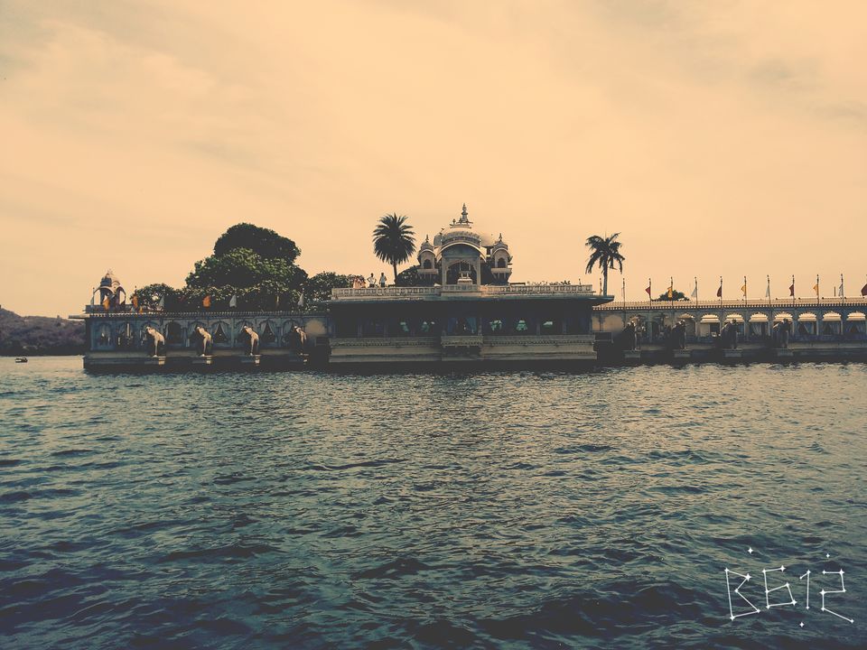 Photo of Lake Pichola, Pichola, Udaipur, Rajasthan, India by Beardo Raveller