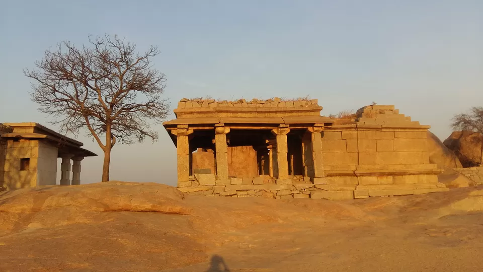 Photo of Hemakuta Hill Temple, Hampi, Karnataka, India by Vijithake