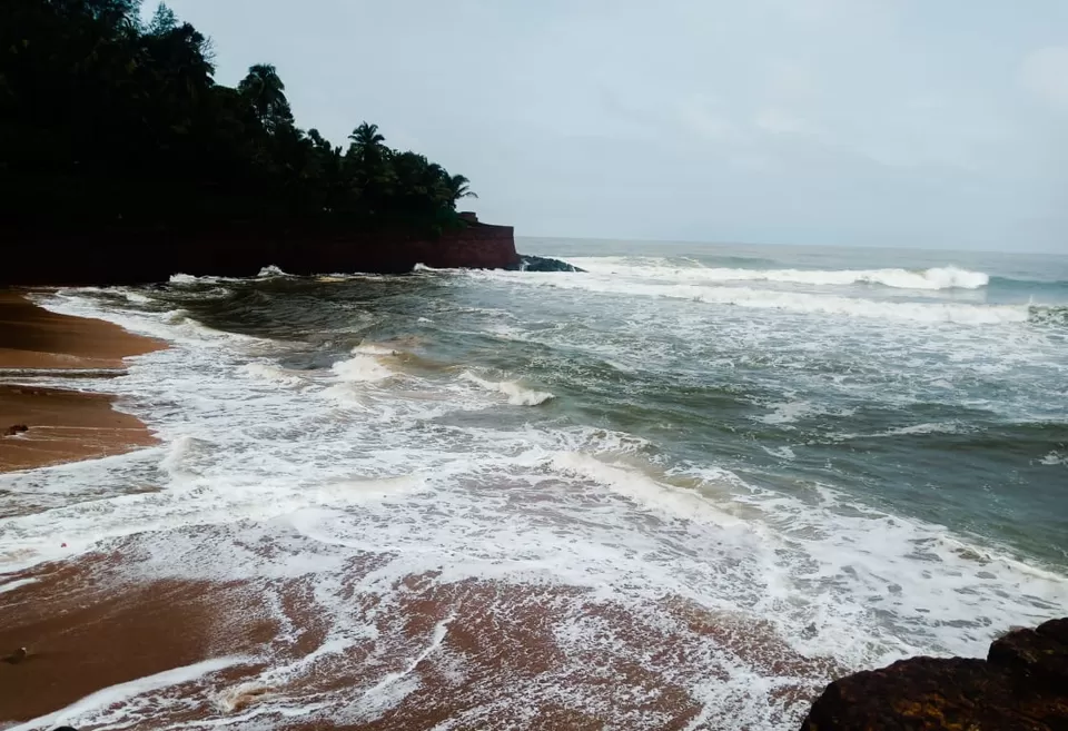 Photo of Sinquerim Beach, Candolim, Goa, India by Sachin Joshi