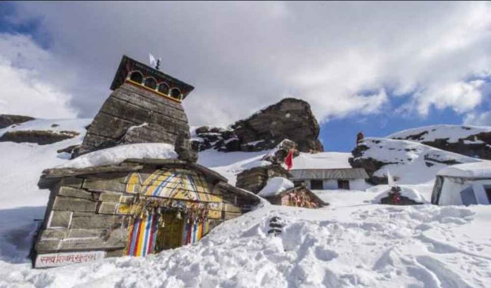 Photo of Hike to the highest Shiva temple in the world! by wanderingbudha