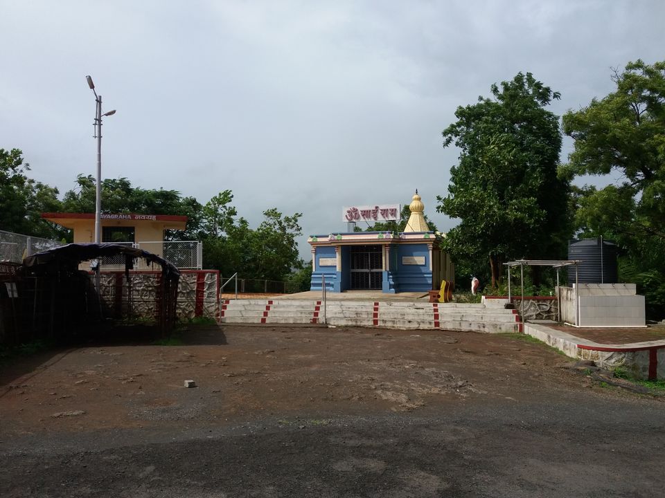Photo of Induri fort and Shri Subramaniya Swamy temple by Gunjan Deshmukh