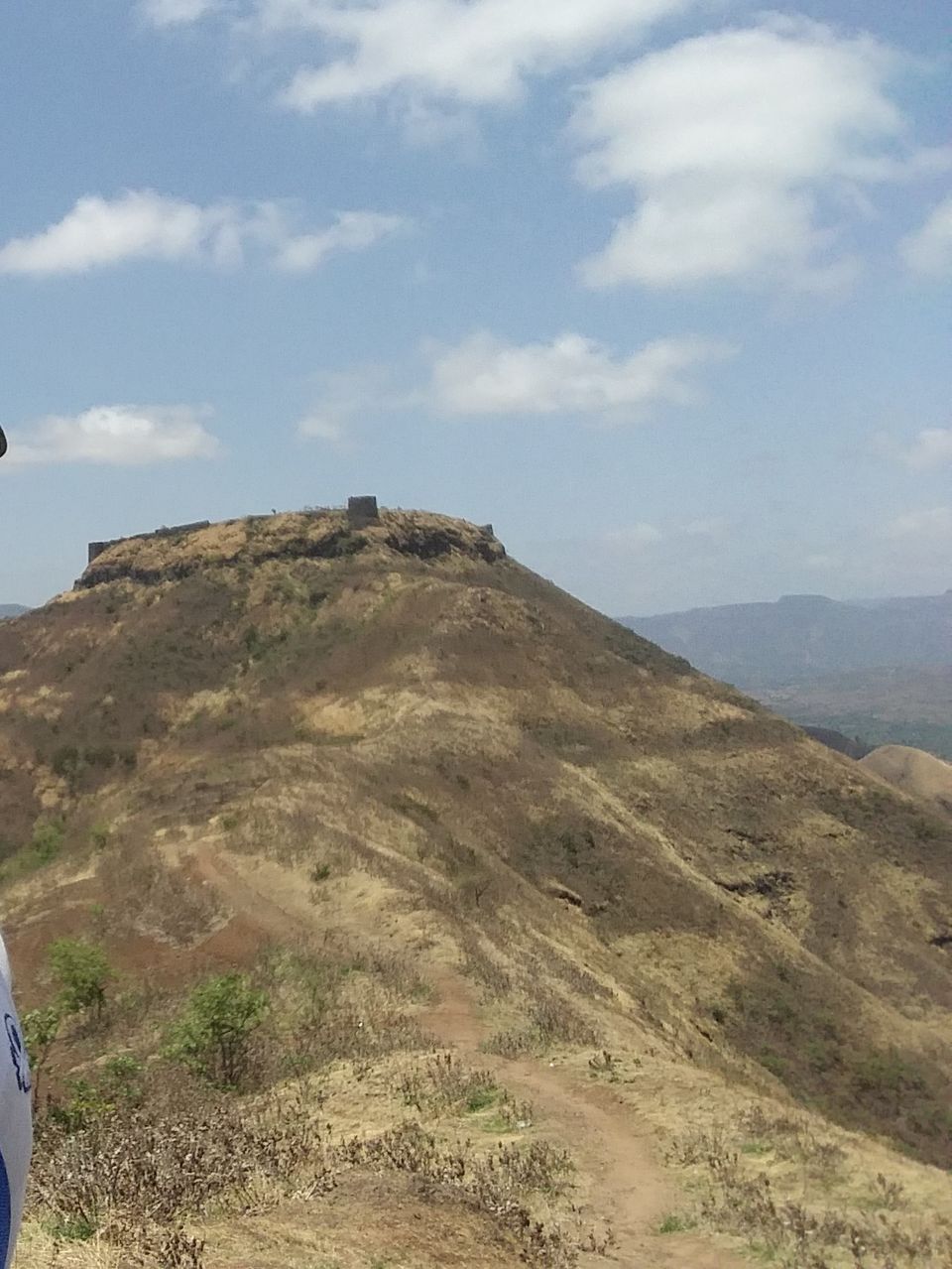 Photo of Rohida fort aka Vichitragad - Experience wind here like never before by Gunjan Deshmukh