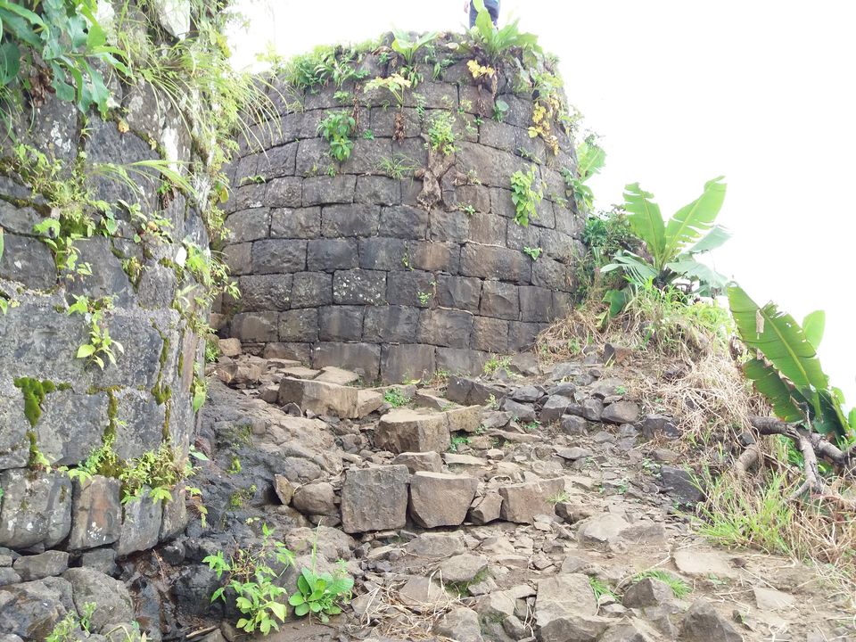 Photo of Tikona fort & Serene Gurudwara by Gunjan Deshmukh