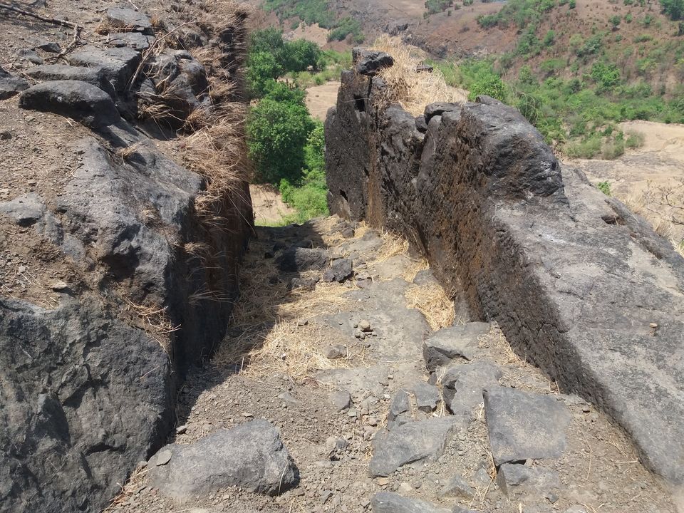 Photo of Kurdugad Fort – A cave that can accomodate entire village 11/25 by Gunjan Deshmukh