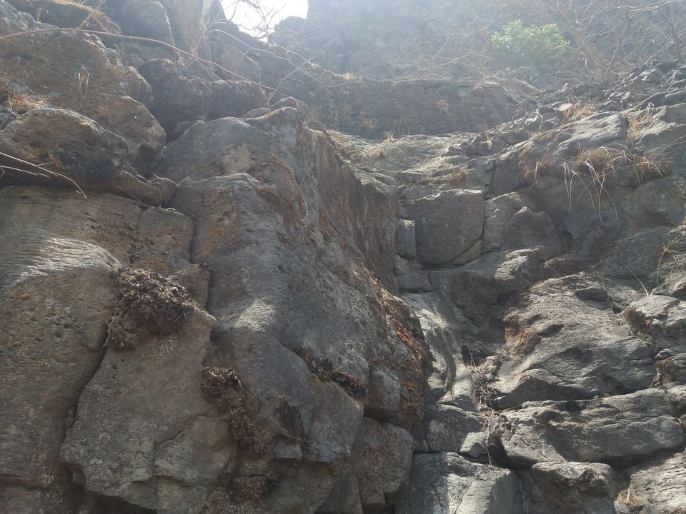 Photo of Kurdugad Fort – A cave that can accomodate entire village 15/25 by Gunjan Deshmukh
