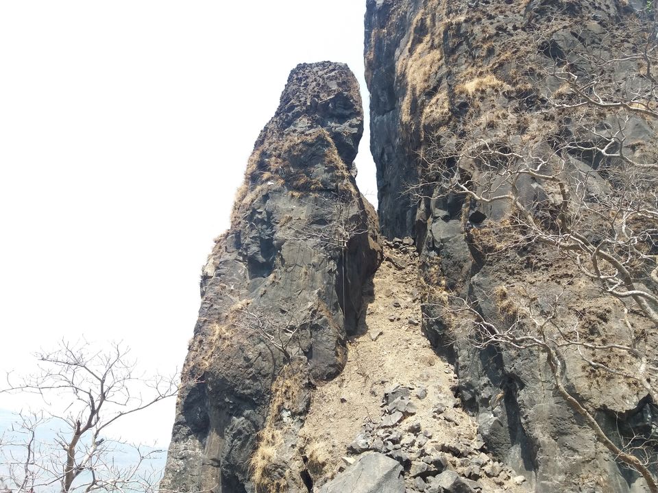 Photo of Kurdugad Fort – A cave that can accomodate entire village 21/25 by Gunjan Deshmukh