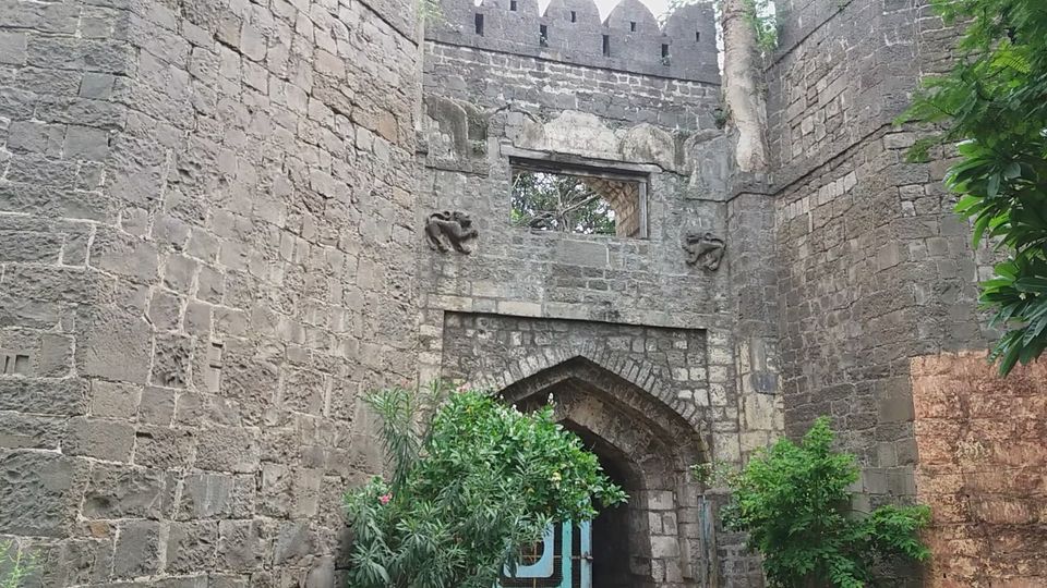 Photo of Solapur Fort - Strong Land fort in the center of the city 17/28 by Gunjan Deshmukh