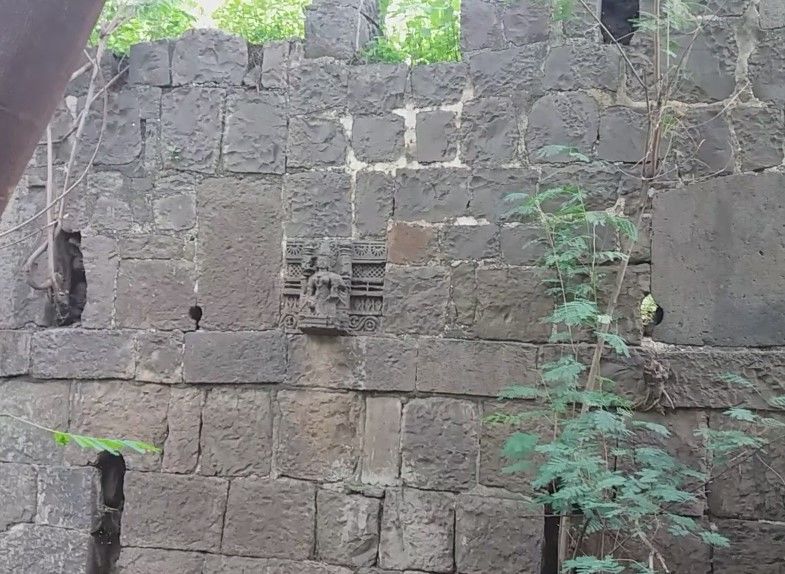 Photo of Solapur Fort - Strong Land fort in the center of the city 27/28 by Gunjan Deshmukh