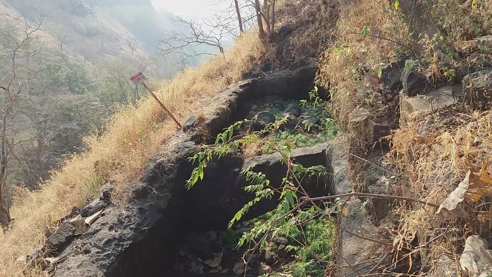 Photo of Mangad Fort - Has a Secret Gate 27/41 by Gunjan Deshmukh