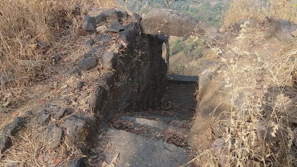 Photo of Mangad Fort - Has a Secret Gate 35/41 by Gunjan Deshmukh