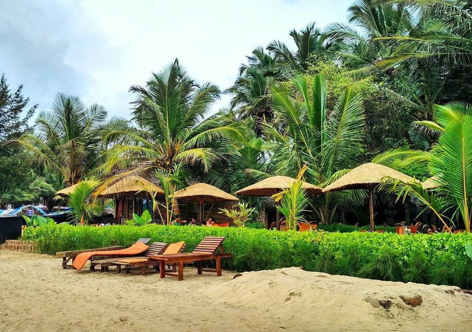 Photo of How to shoot Travel Photos like a pro -with an iPhone 14/19 by Map Camera Travel
