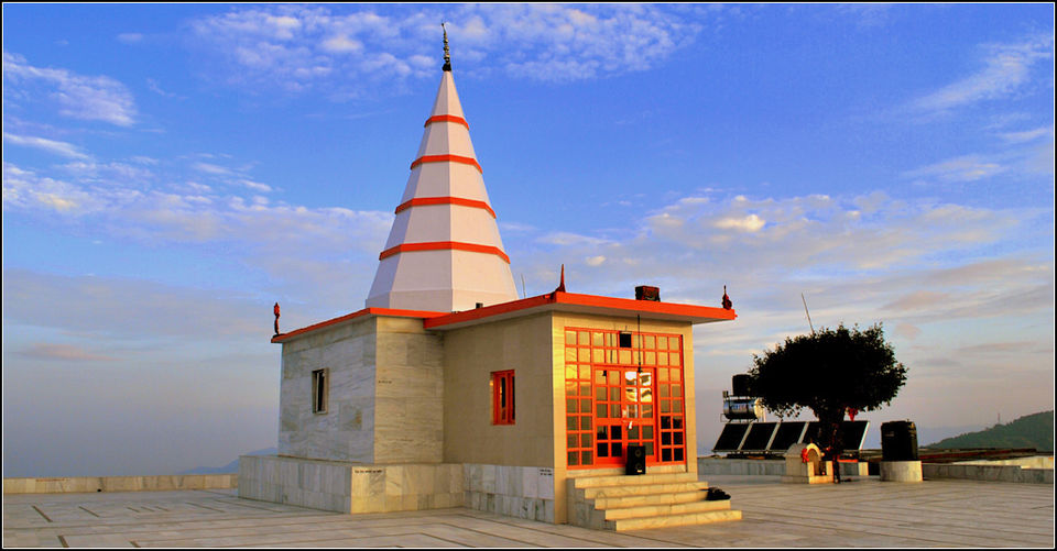 Photo of Kali Ka Tibba, Solan, Himachal Pradesh, India by Krupa