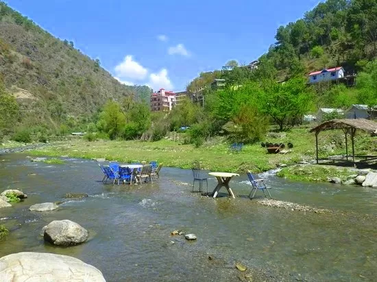 Photo of Sadhupul, Himachal Pradesh, India by Map Camera Travel