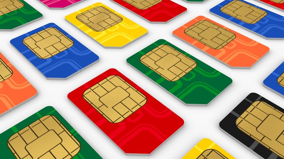 Photo of YOUR ESSENTIAL GUIDE TO INTERNATIONAL (GLOBAL) TRAVEL SIM CARDS 1/8 by Krupa