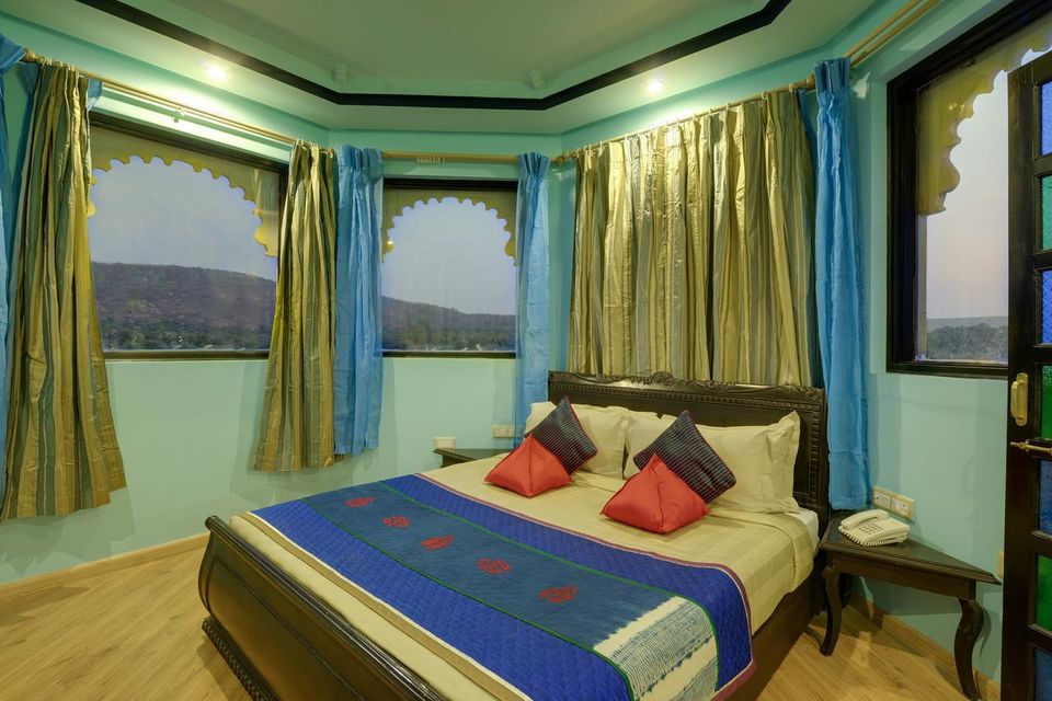 Photo of Stay in this Luxury Palace Hotel amidst the Lake to experience royal staycation 2/2 by Map Camera Travel