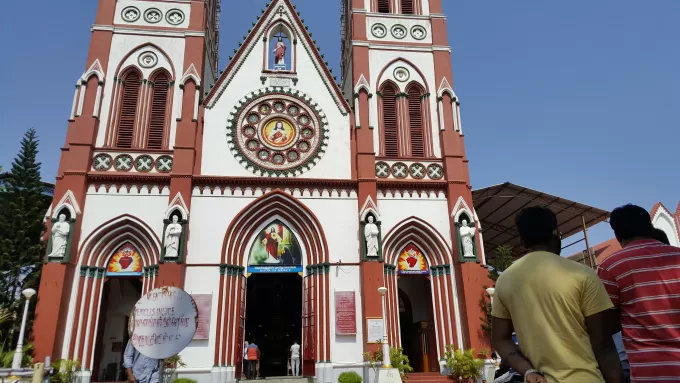 Photo of The Basilica Of The Sacred Heart of Jesus, MG Road Area, Puducherry, India by Shivam Agrawal