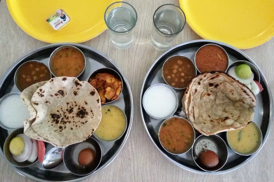 Photo of Shree Chotiwala Restaurant, Indore, Madhya Pradesh, India by Oindrila Soni