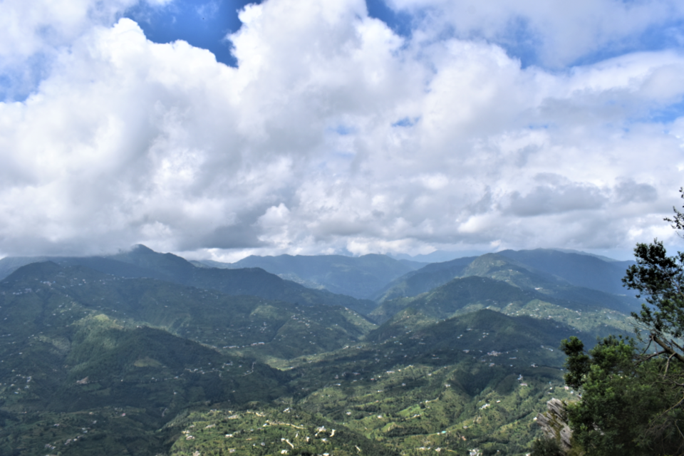 Photo of Mukteshwar- a serene town in the Kumaoni hills by Avantika Chaturvedi