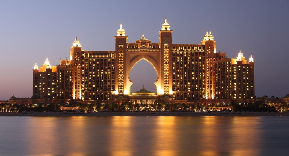 Photo of Travelling Abroad on a Shoestring Budget- Dubai by Avantika Chaturvedi