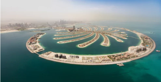 Photo of Travelling Abroad on a Shoestring Budget- Dubai by Avantika Chaturvedi