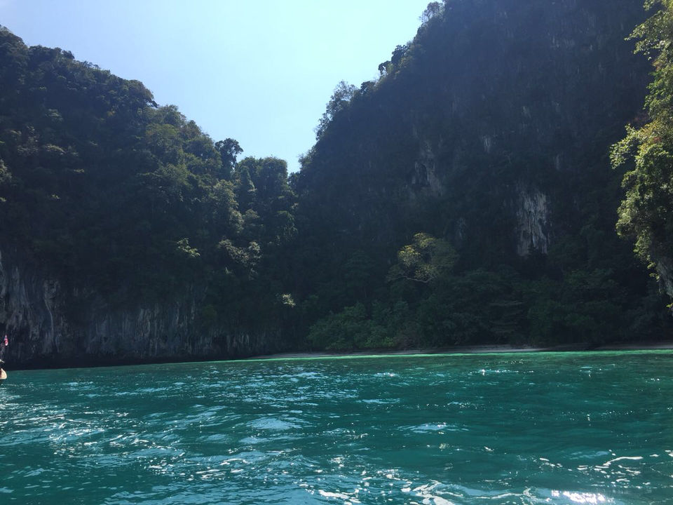 Photo of Blissful 6 Day Bachelorette Trip To Pattaya & Krabi by Deepta Rao