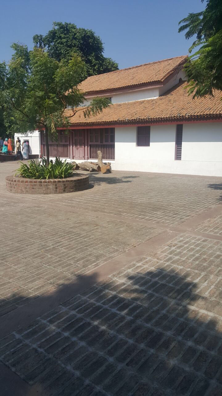 Photo of Auto World Vintage Car Museum, New India Colony, Nikol, Ahmedabad, Gujarat, India by Deepta Rao