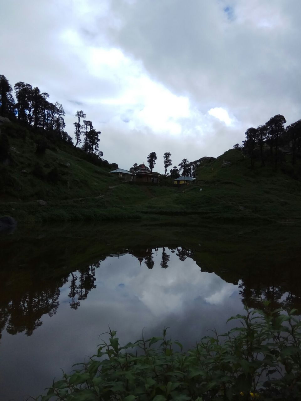 Photo of Serolsar Lake, Sajwar, Himachal Pradesh, India by Snigdha Gupta