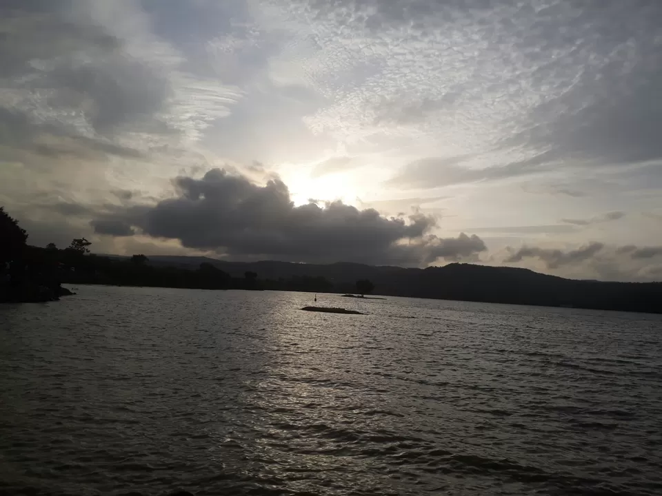 Photo of Mesmerizing Sunset..Khadakwasla by Shrushti Kamble