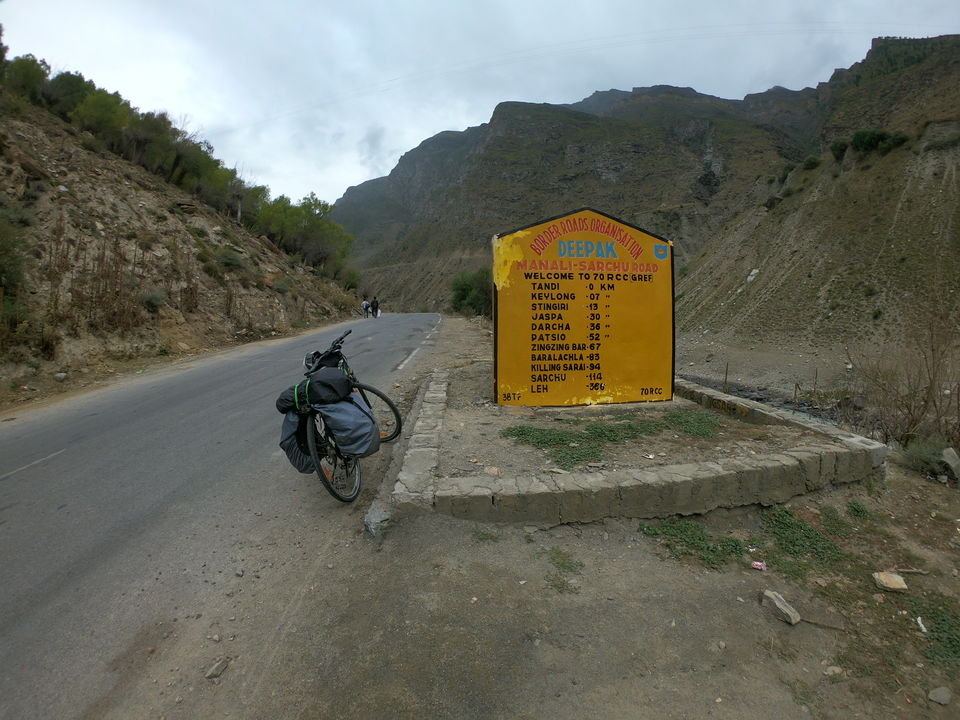 Photo of Jispa, Himachal Pradesh, India by Pravesh Yadav