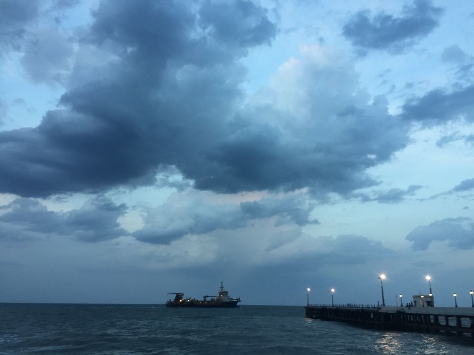 Photo of Promenade Beach, White Town, Pondicherry, Puducherry, India by Prerna Madan