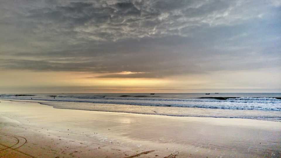 Photo of Let the sea set you free @ Chirala Beach.. by Nikita Ravishankar