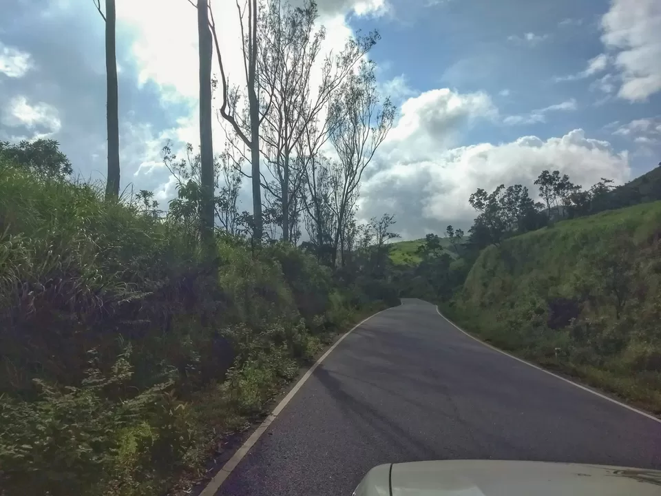 Photo of Weekend getaway drive - Bangalore - Chikmagalur- Mullayangiri - Kudremukh - Bangalore || Nature Love by travel India