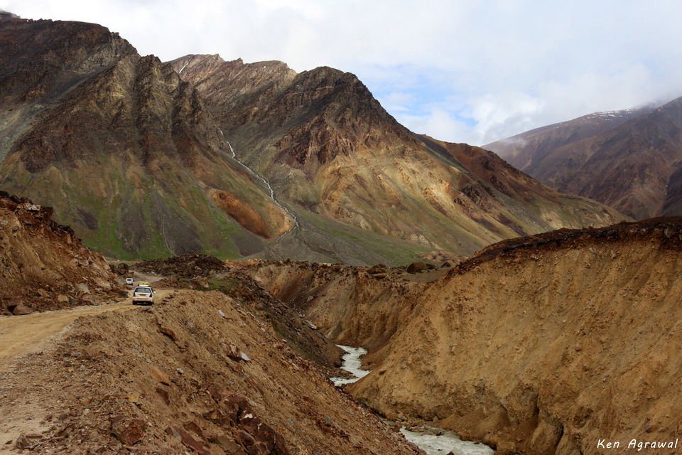 Photo of How to travel to Ladakh under 20,000 INR 16/16 by Ken Agrawal