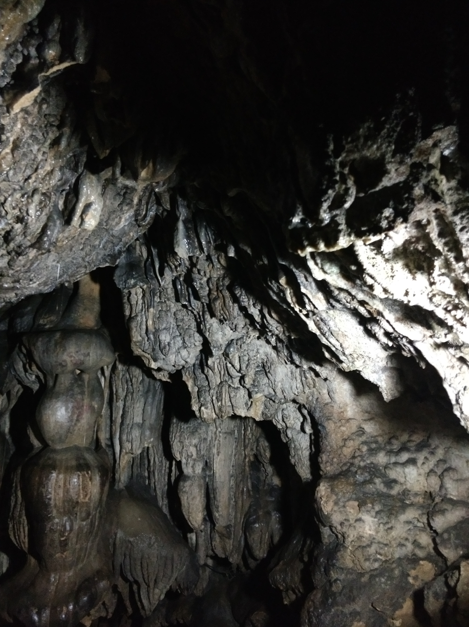 Photo of Mawsmai Cave, Cherrapunjee, Meghalaya, India by Akshansh Singh