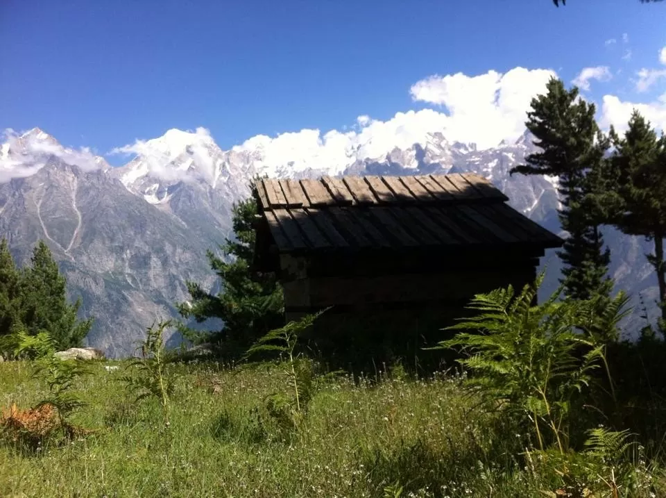 Photo of Roghi, Himachal Pradesh, India by Saurabh Singh
