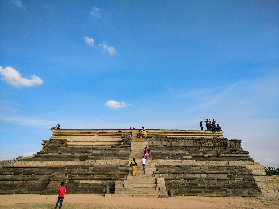 Photo of Hampi: Weekend Backpacking among the ruins of glory! #indiain5k by Niyati Chaudhary