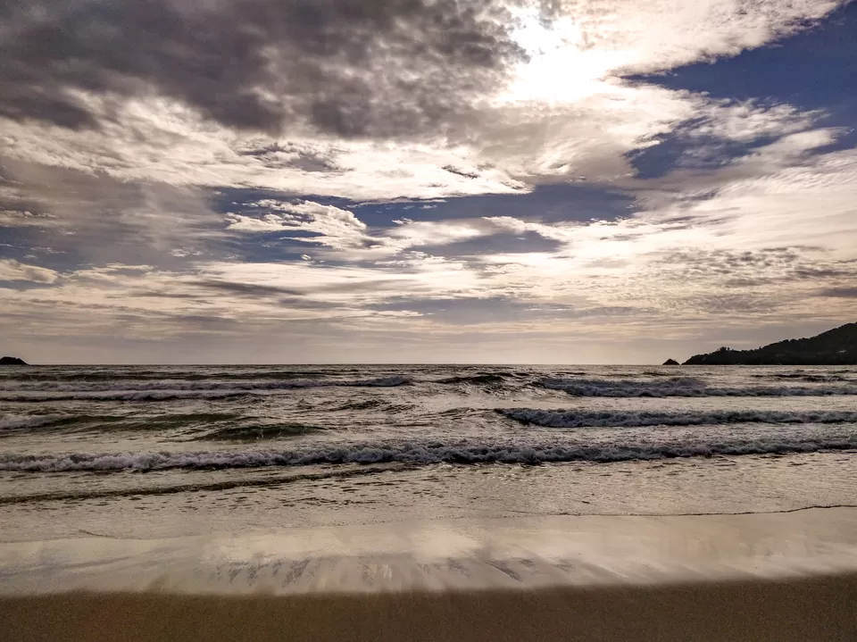 Photo of Patong Beach, Pa Tong, Kathu District, Phuket, Thailand by Niyati Chaudhary 