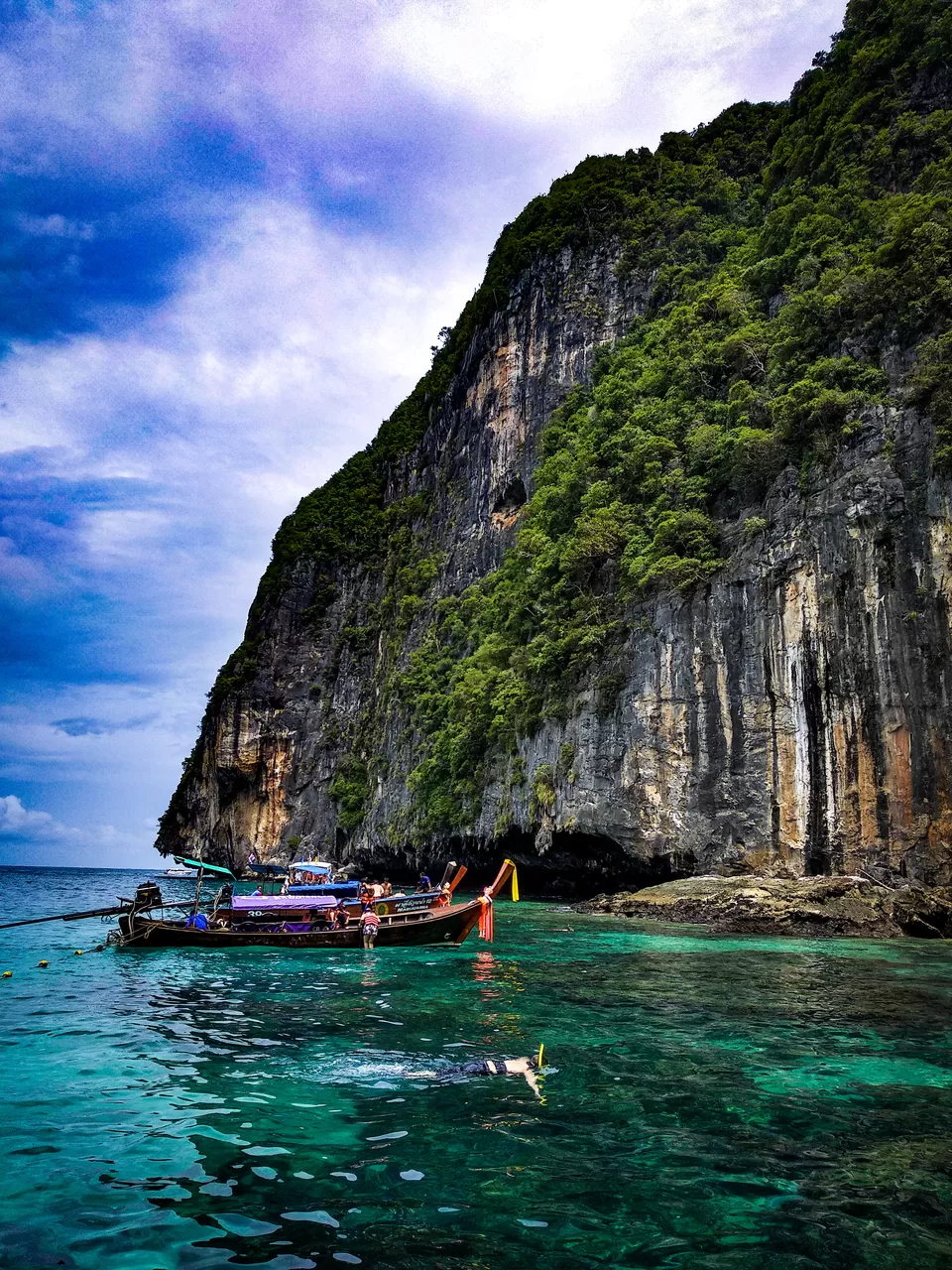 Photo of Chicken Island (Koh Poda Nok), Ao Nang, Mueang Krabi District, Krabi, Thailand by Niyati Chaudhary 