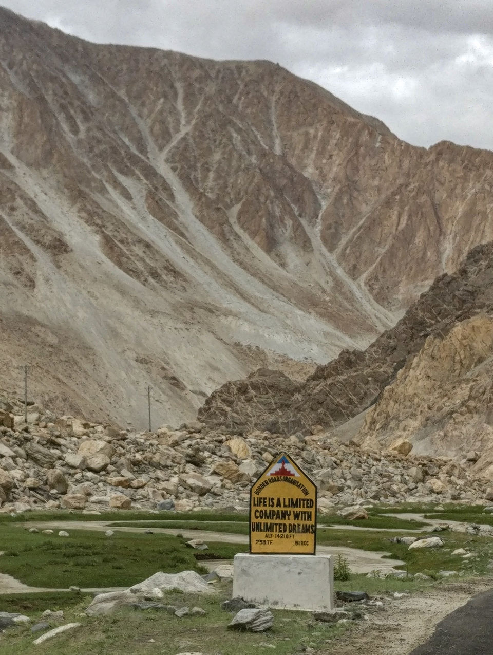 Photo of Ladakh is not just about mountains and snow!! 14/25 by Niyati Chaudhary